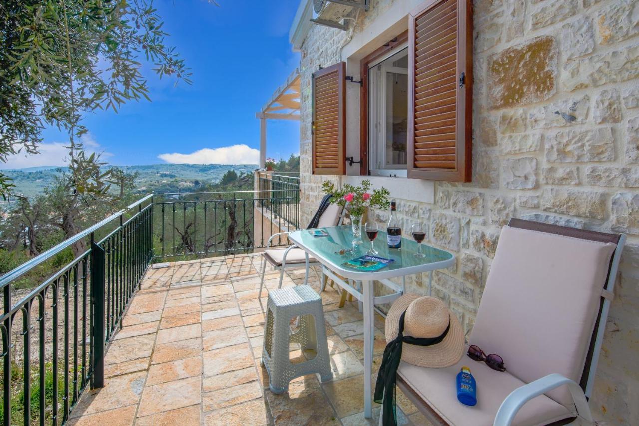 Plagia Villa Gaios