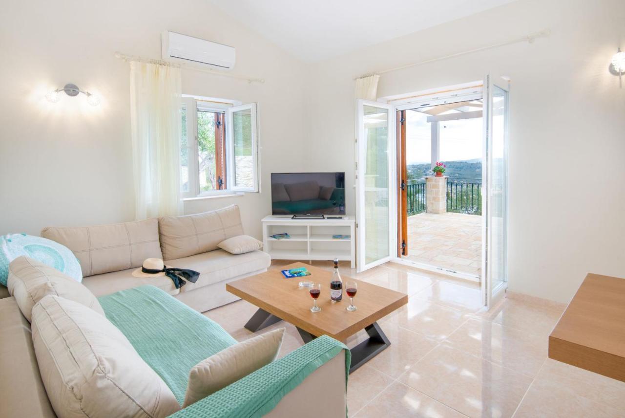 Plagia Villa *