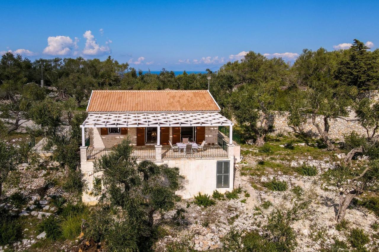 Plagia Villa Gaios